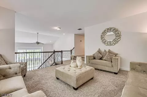 39 Crestview Dr, Clinton, NJ 08809 photo 24
