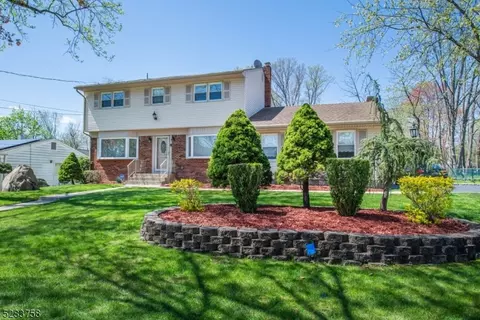 8 Lodge Ln, Parsippany-troy Hills Twp, NJ 07054