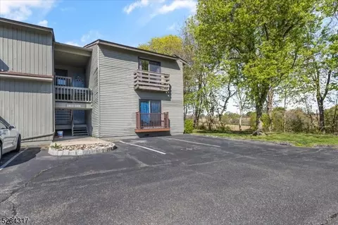 1416 Spruce Hills Dr, Glen Gardner, NJ 08826