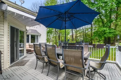586 Terhune Dr, Wayne, NJ 07470 photo 40
