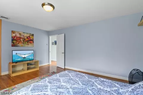 586 Terhune Dr, Wayne, NJ 07470 photo 30