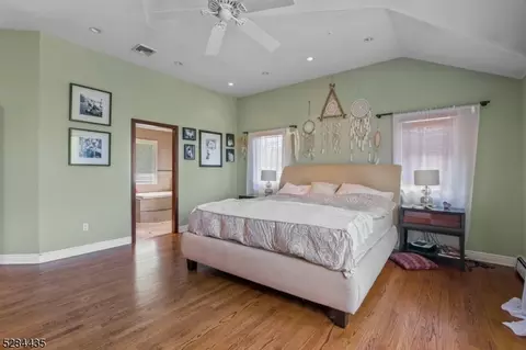 586 Terhune Dr, Wayne, NJ 07470 photo 22