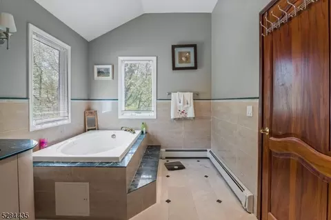 586 Terhune Dr, Wayne, NJ 07470 photo 26
