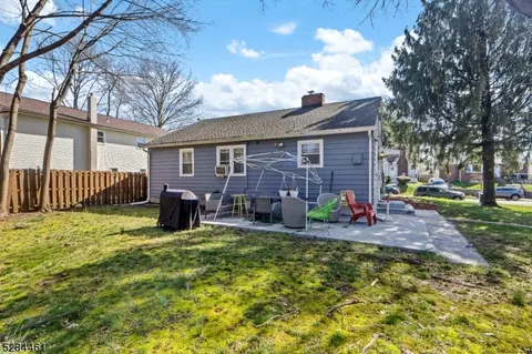 353 Hillcrest Ave, Plainfield, NJ 07062 photo 2