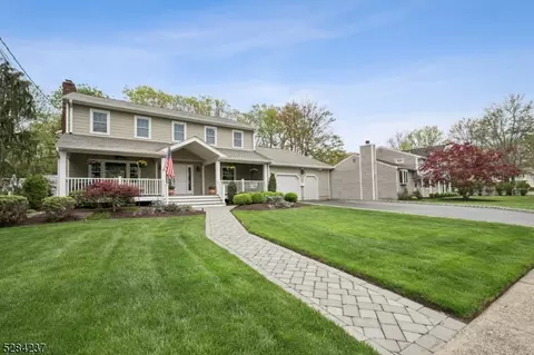 57 Lenox Rd, Wayne, NJ 07470 photo 2