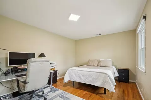 57 Lenox Rd, Wayne, NJ 07470 photo 22