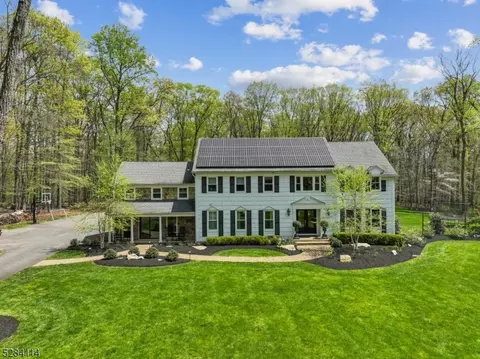 33 Parsonage Lot Rd, Lebanon, NJ 08833