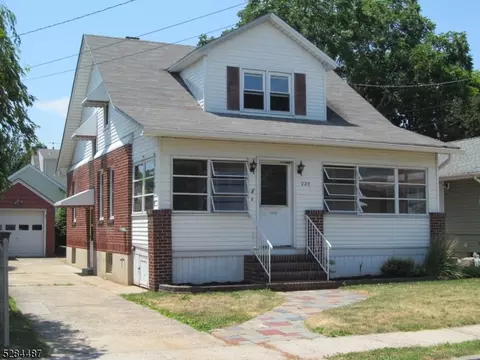 220 S 5th Ave, Manville, NJ 08835