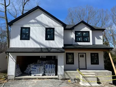 108 Unger Ave, Stanhope, NJ 07874