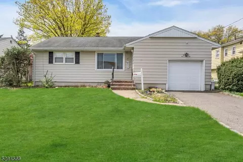 33 Plymouth Rd, Clifton, NJ 07013