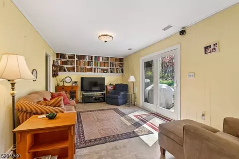 4 Deer Path, Washington Twp, NJ 07853 photo 4