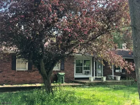 26 Ivan Rd, Columbia, NJ 07832