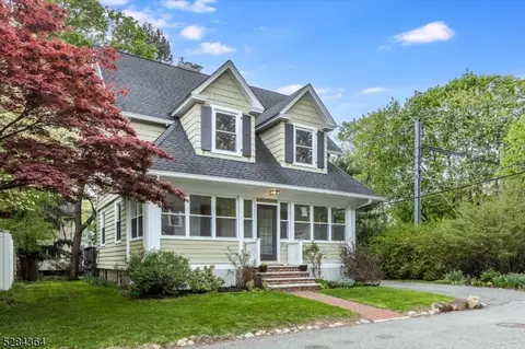 10 Mountain Pl, Montclair, NJ 07043