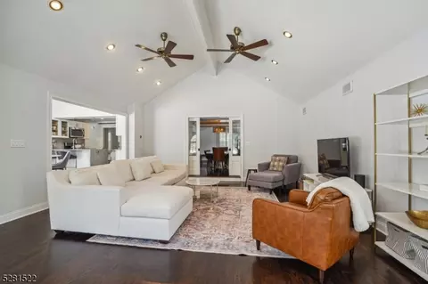 356 Meisel Ave, Springfield, NJ 07081 photo 2