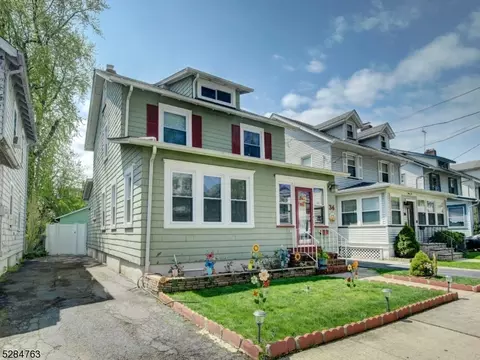 34 Fairbanks St, Hillside, NJ 07205