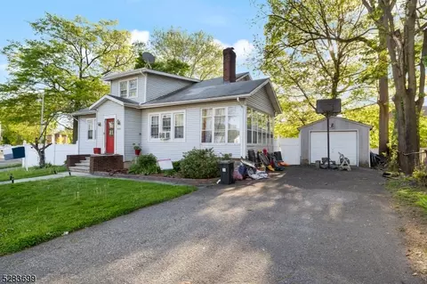 605 Thomas Blvd, East Orange, NJ 07017
