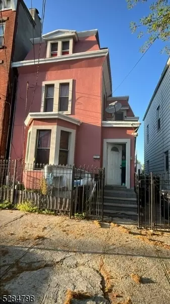 149 4th Ave, Newark, NJ 07104