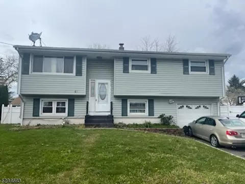 61 12th St, Piscataway, NJ 08854