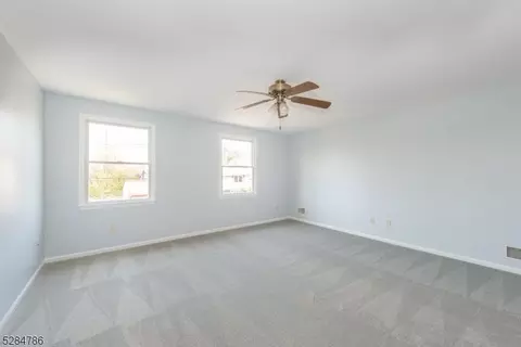 345 Hoover Ave, Edison, NJ 08837 photo 21