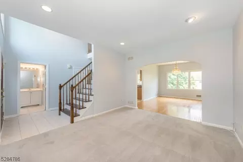 345 Hoover Ave, Edison, NJ 08837 photo 7