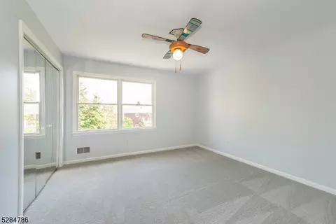 345 Hoover Ave, Edison, NJ 08837 photo 23