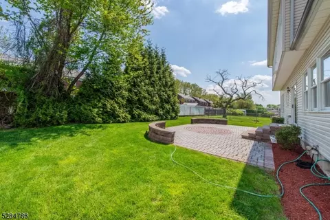 345 Hoover Ave, Edison, NJ 08837 photo 32