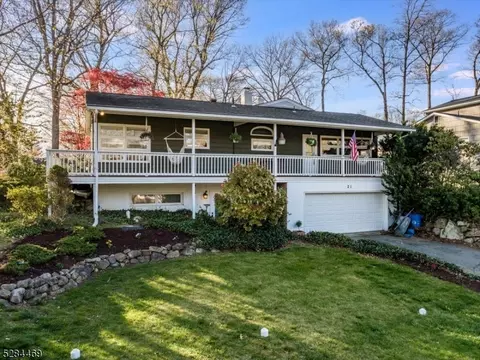 21 Harbor Dr, Jefferson, NJ 07849