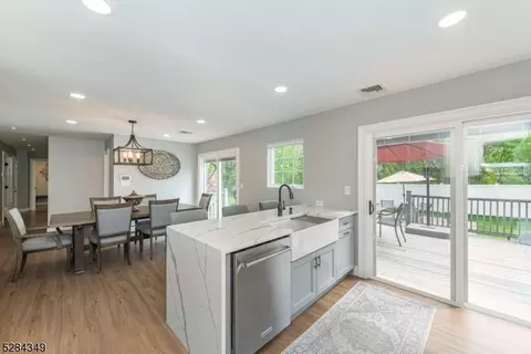 164 Jackson Ave, Wayne, NJ 07470 photo 8