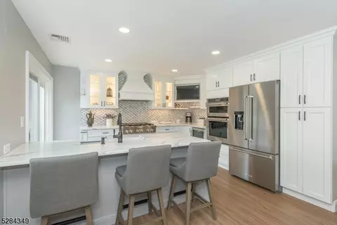 164 Jackson Ave, Wayne, NJ 07470 photo 5