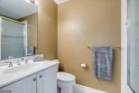 29 Vista Trl, Wayne, NJ 07470 photo 26