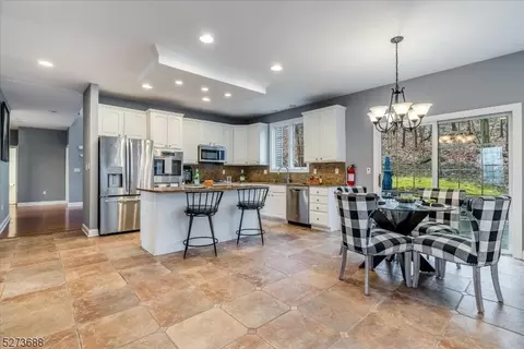29 Vista Trl, Wayne, NJ 07470 photo 14