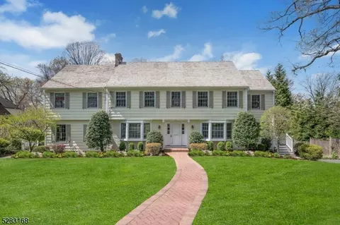 39 Druid Hill Rd, Summit, NJ 07901
