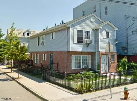 586 15th Ave, Newark, NJ 07103