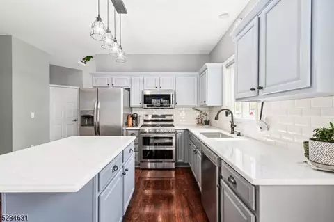 1 Spring Hollow Rd, Wantage, NJ 07461 photo 7