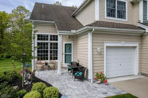 1 Spring Hollow Rd, Wantage, NJ 07461 photo 2