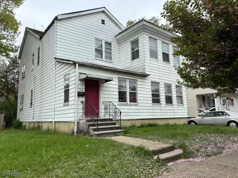 185 Holmes St, Belleville, NJ 07109