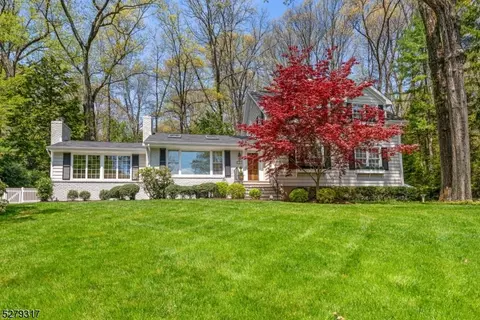 39 N Star Dr, Morristown, NJ 07960