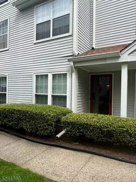43 Homestead Ln, Lincoln Park, NJ 07035