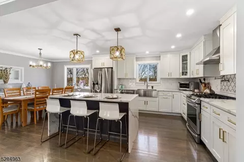 9 Crest Dr, Randolph, NJ 07869 photo 6