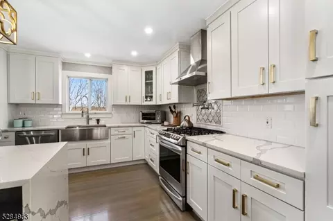 9 Crest Dr, Randolph, NJ 07869 photo 7