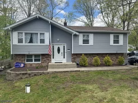 107 Conklin Ave, Stanhope, NJ 07874