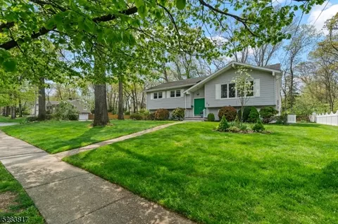 32 Hershey Rd, Wayne, NJ 07470 photo 3