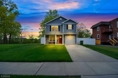 1022 Spruce St, Roselle, NJ 07203