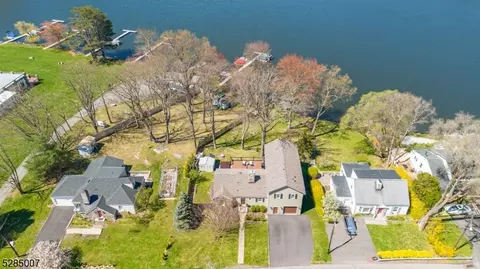104 White Meadow Rd, Rockaway, NJ 07866