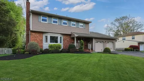133 Summit Ct, Westfield, NJ 07090