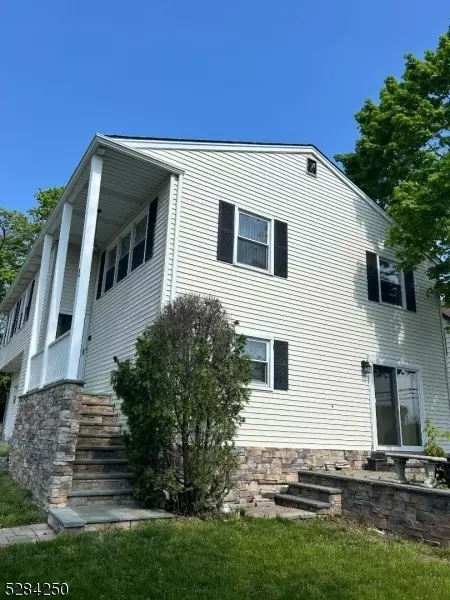 1 Lincoln Ave, West Orange, NJ 07052
