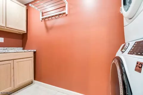 23 Meyer Rd, Edison, NJ 08817 photo 10