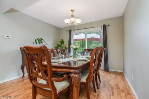 23 Meyer Rd, Edison, NJ 08817 photo 17