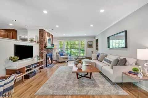2 Walnut Cir, Bernards, NJ 07920 photo 9