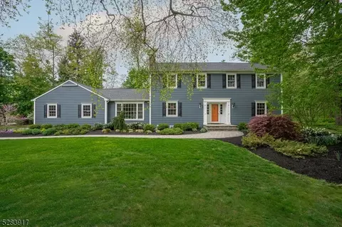 2 Walnut Cir, Bernards, NJ 07920